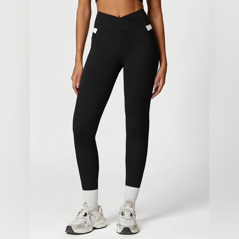 Berlook Activewear Black High Waisted Pockets Leggings 26"